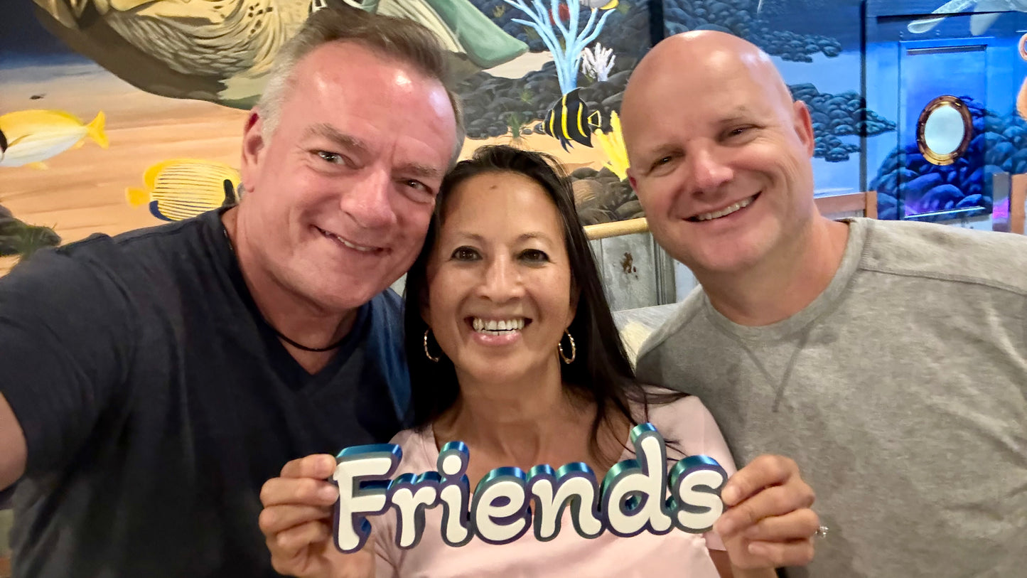 "Friends" for selfies